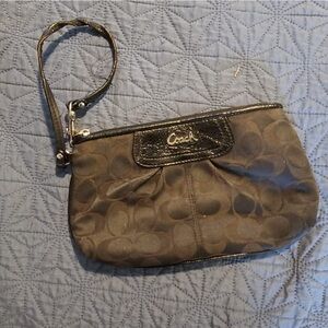 Coach vintage Ashley Large wristlet, EUC